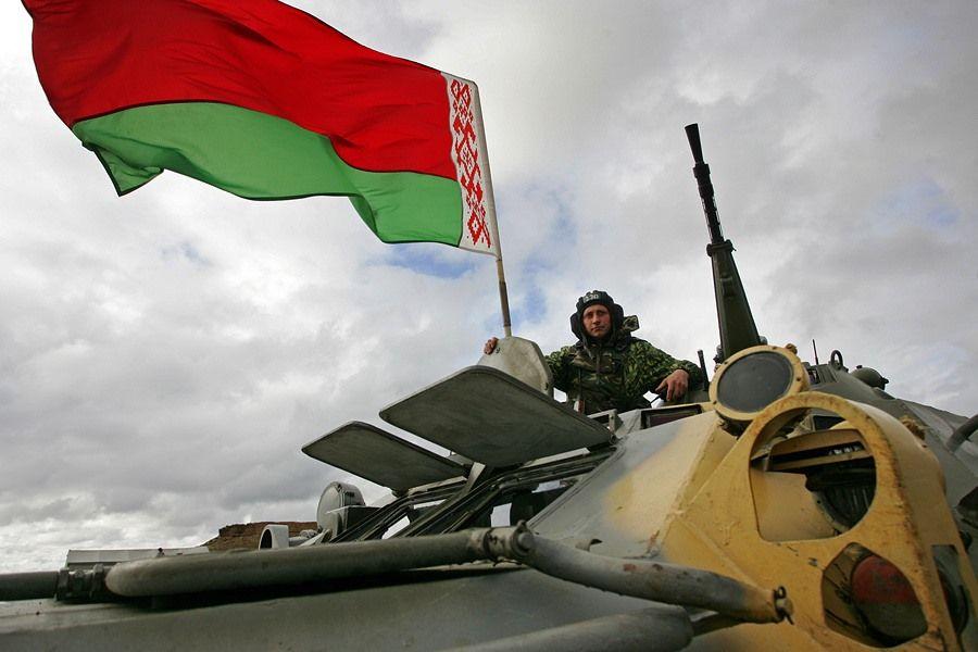 Лукашенко заявил о пересмотре оборонных планов Беларуси