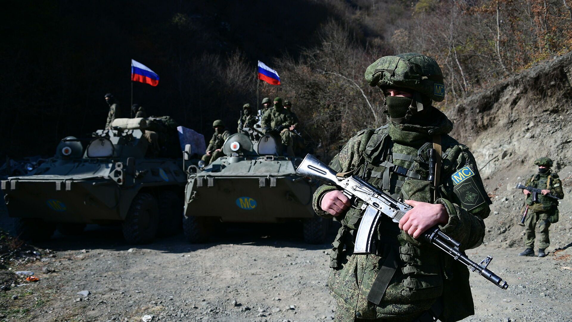 Как российские миротворцы будут контролировать прекращение огня в Нагорном Карабахе