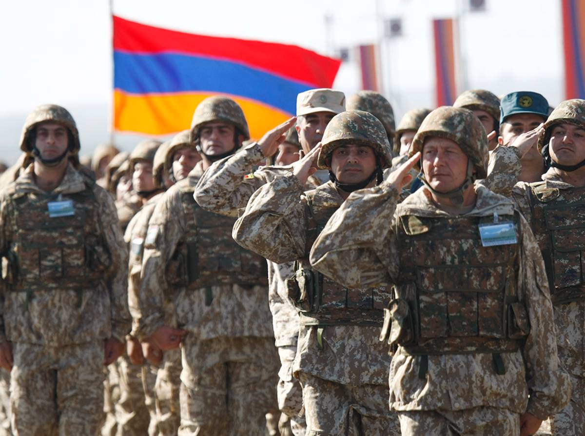 Гаспарян продолжит исполнять обязанности главы Генштаба Армении