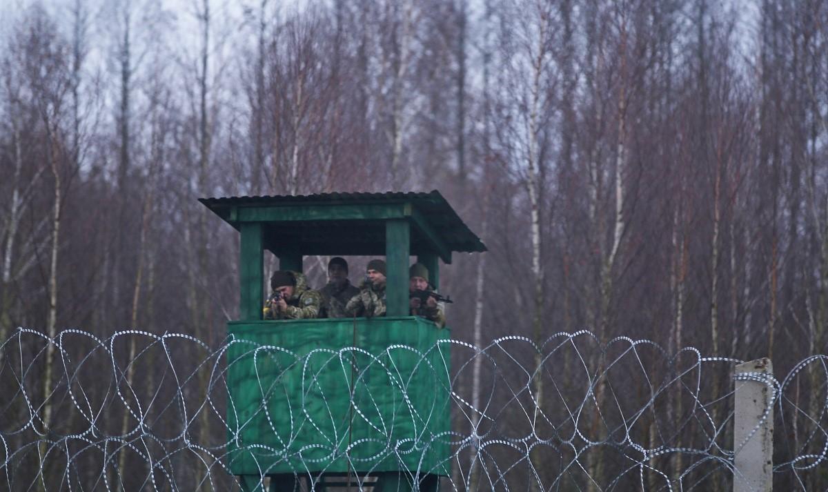 Госпогранкомитет Беларуси показал, какие укрепления строит Украина на границе