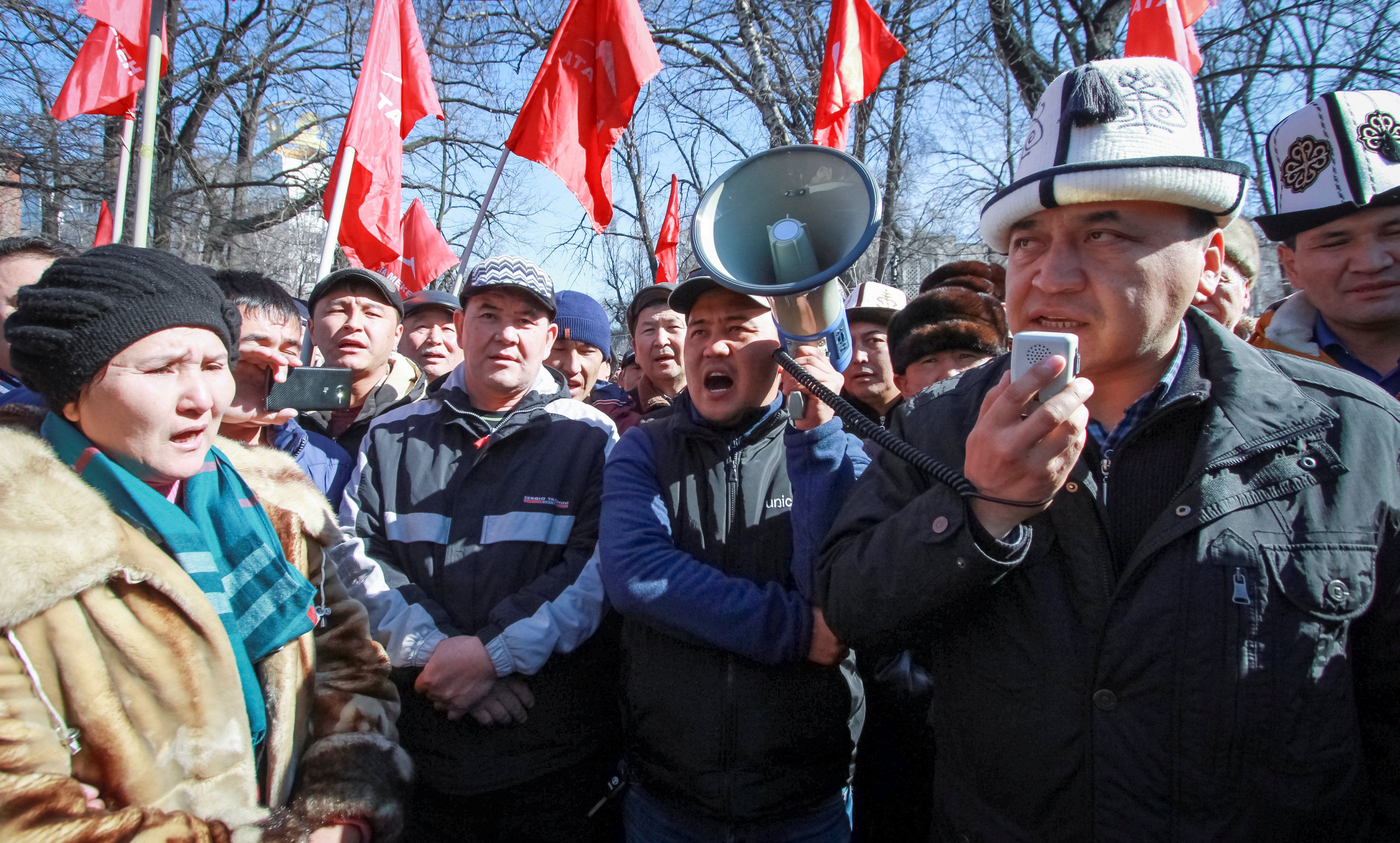 Столицу Кыргызстана снова захлестнули протесты