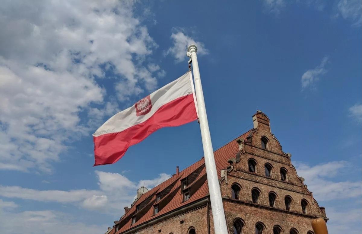 Польша введет санкции против нескольких сотен белорусских чиновников