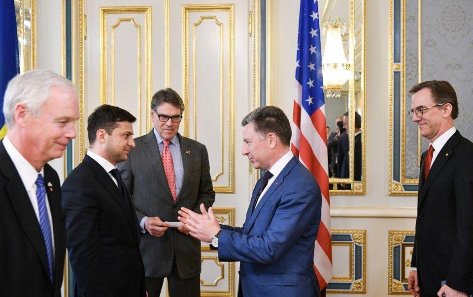 США поддержали идею Зеленского о расширенных переговорах по Донбассу