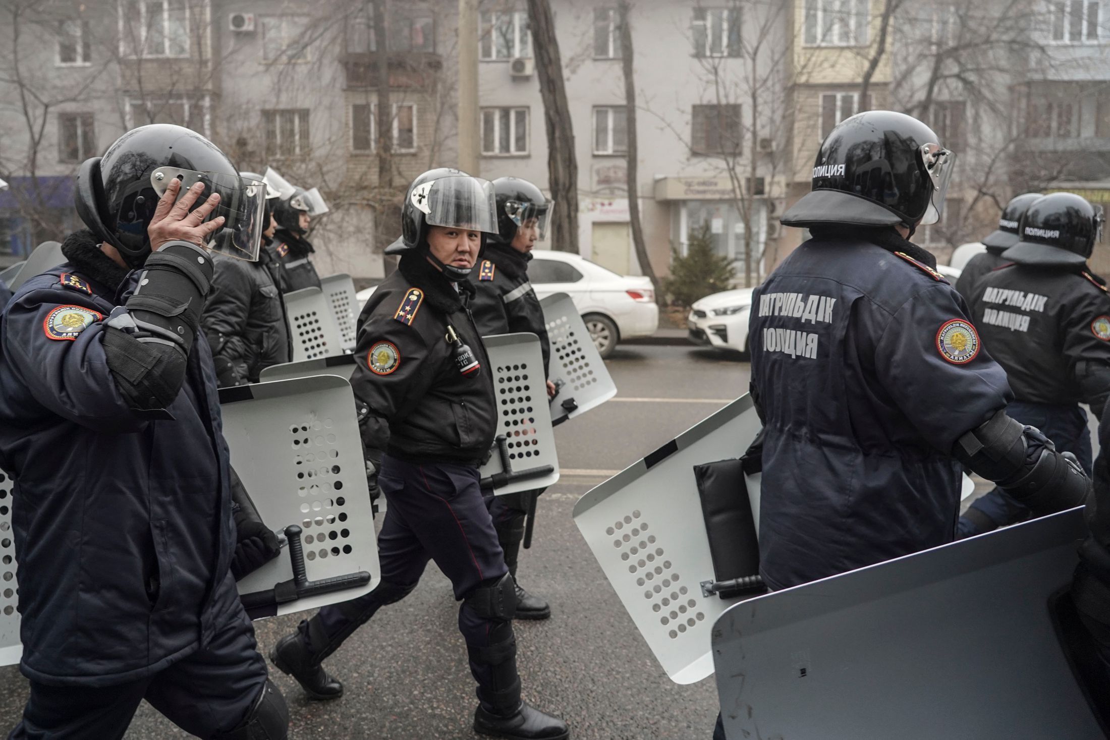 В Казахстане хотят ужесточить наказание за агрессию против силовиков