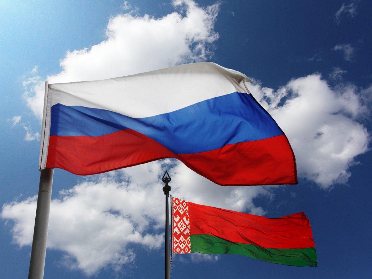 Две трети белорусов посчитали Россию дружественным государством