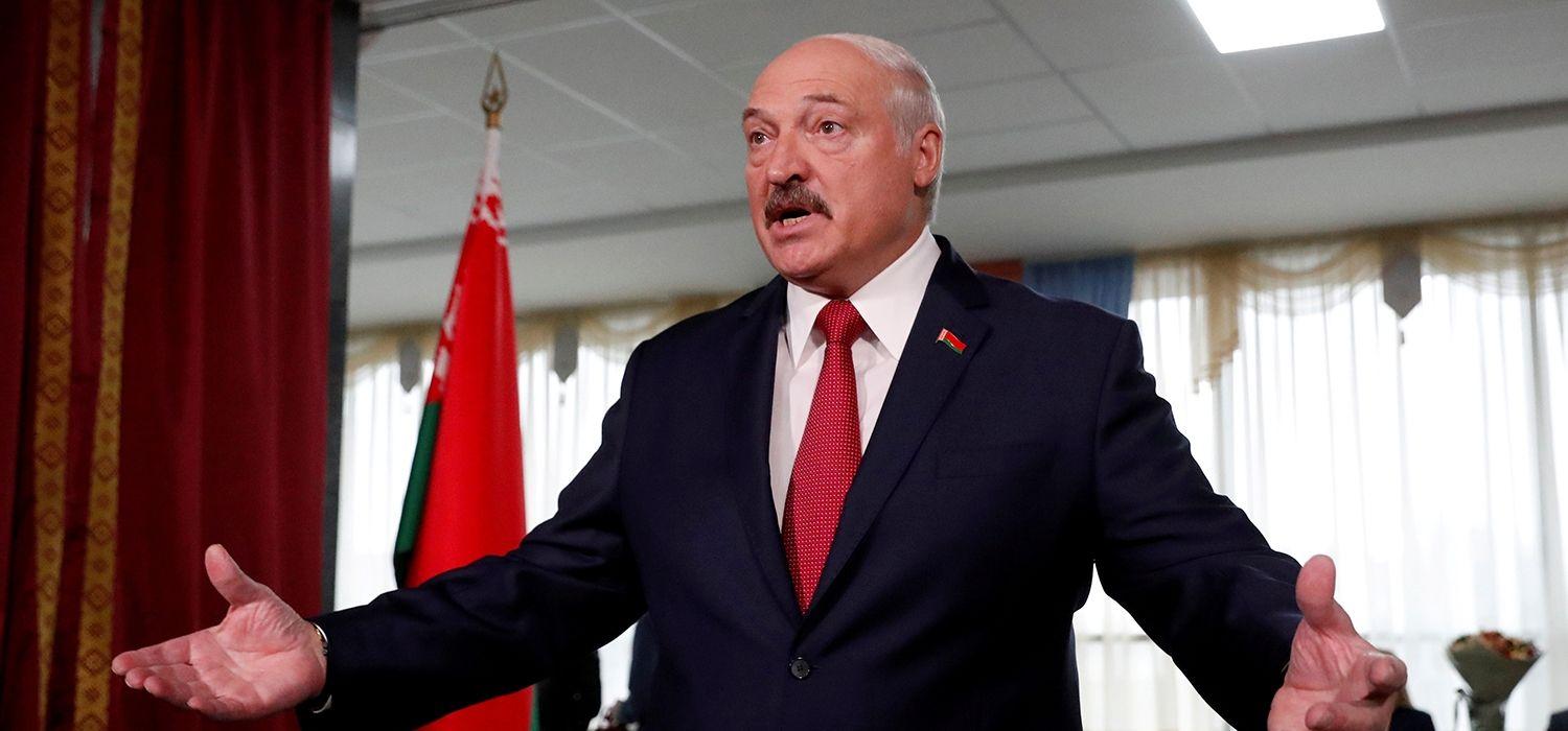 Лукашенко: В руководстве России намекают на присоединение Беларуси