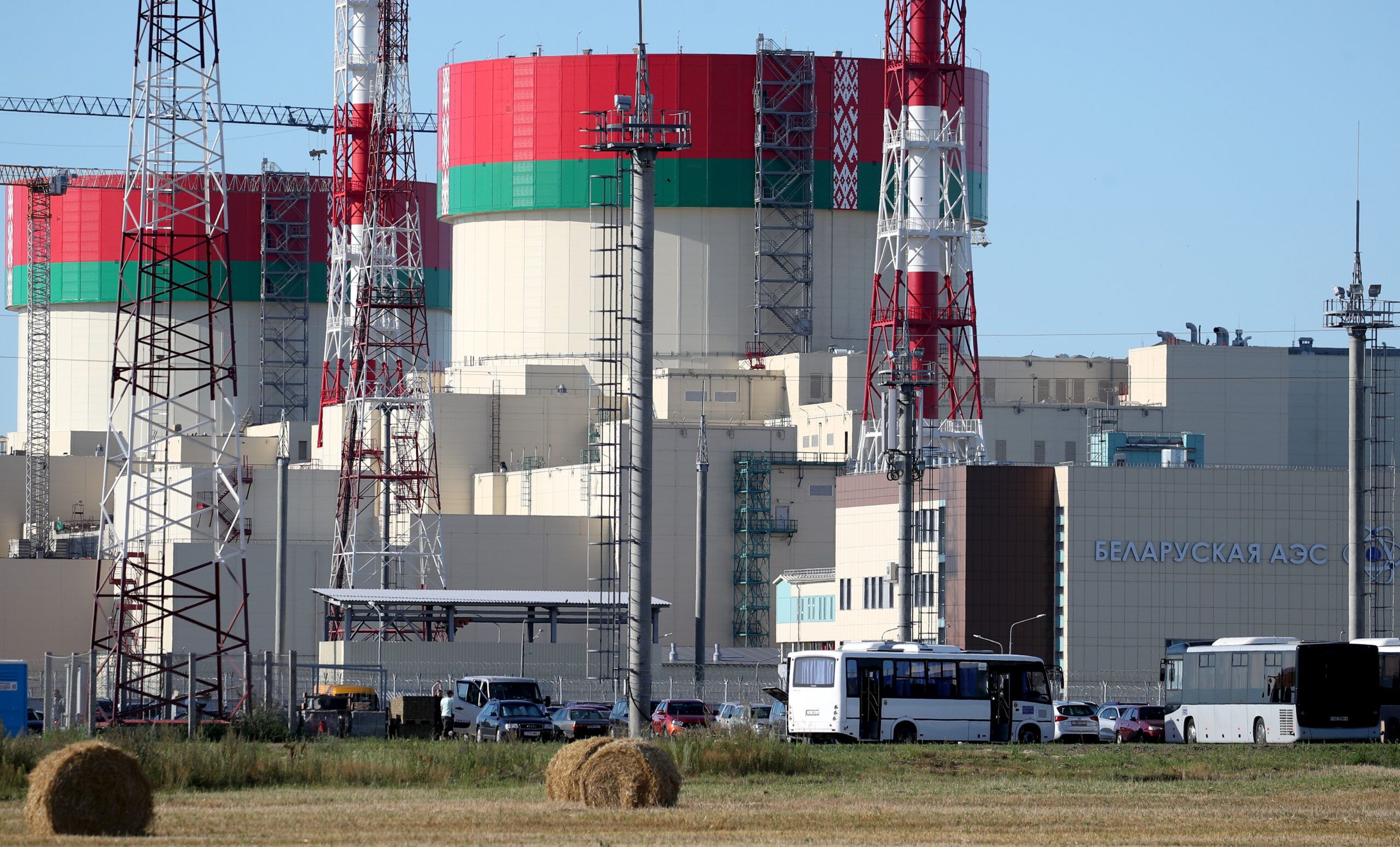 Лукашенко ответил на опасения о переизбытке энергии из-за БелАЭС