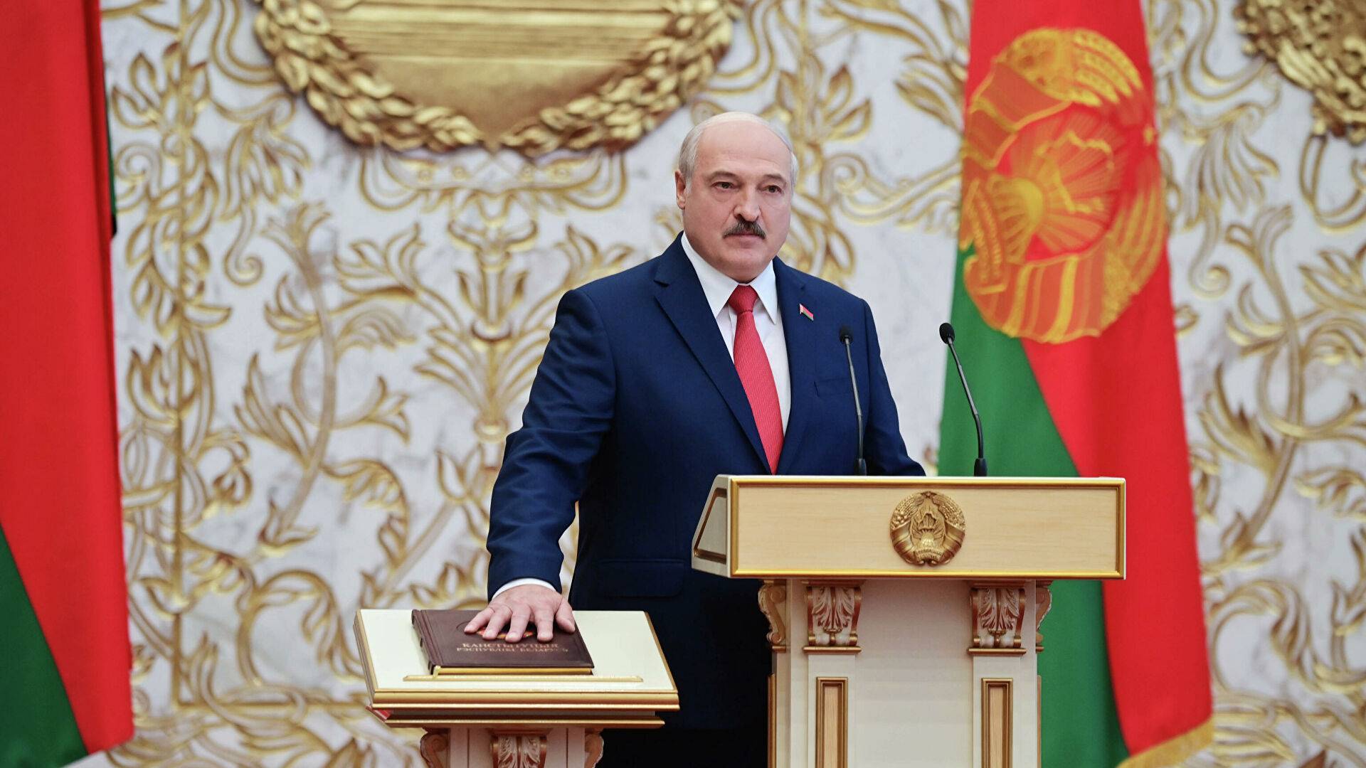 Лукашенко: нужно решить заглохший вопрос передачи полномочий президента