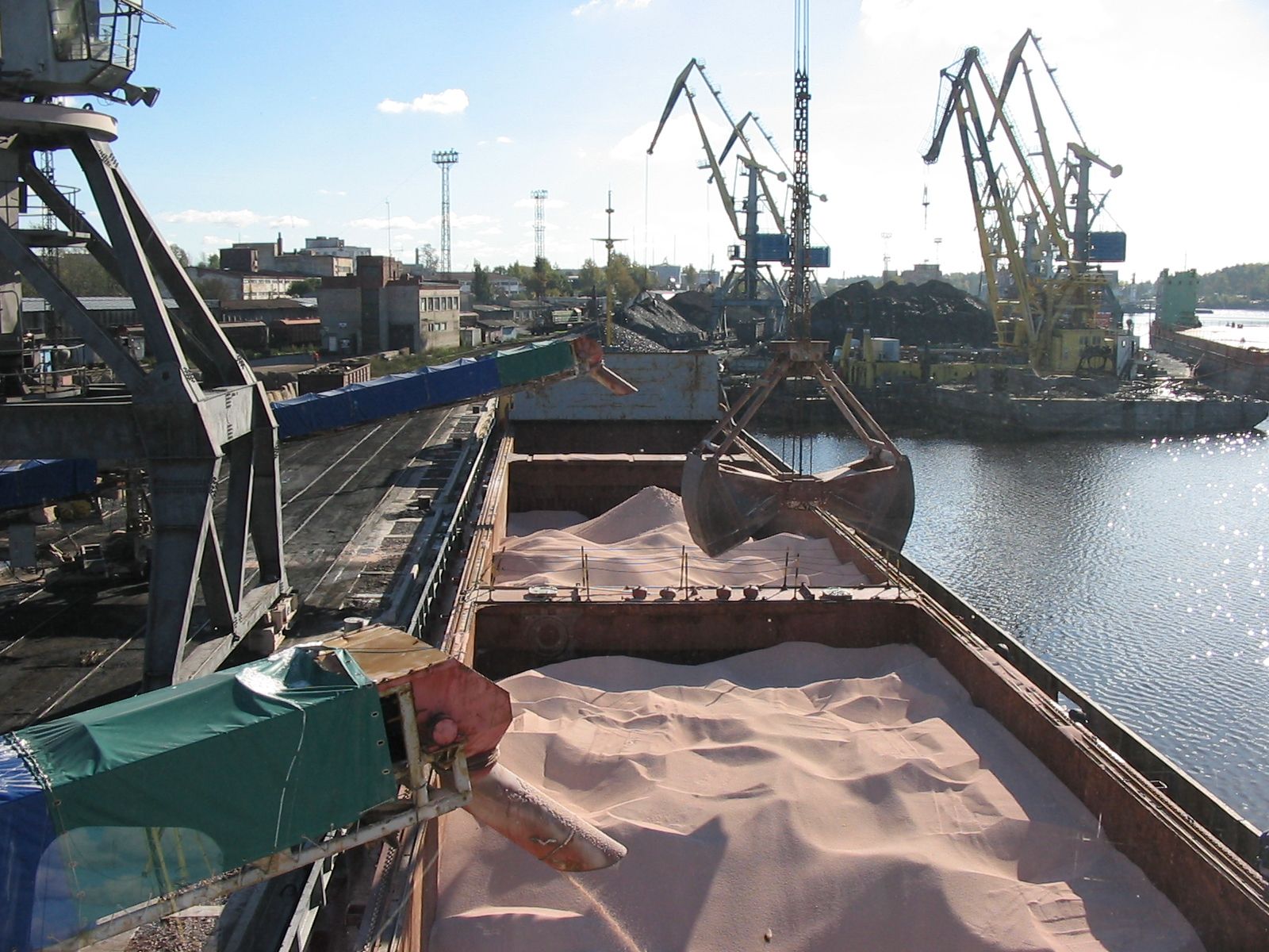 Российские порты готовы обеспечить поставки калия из Беларуси в Азию – эксперт