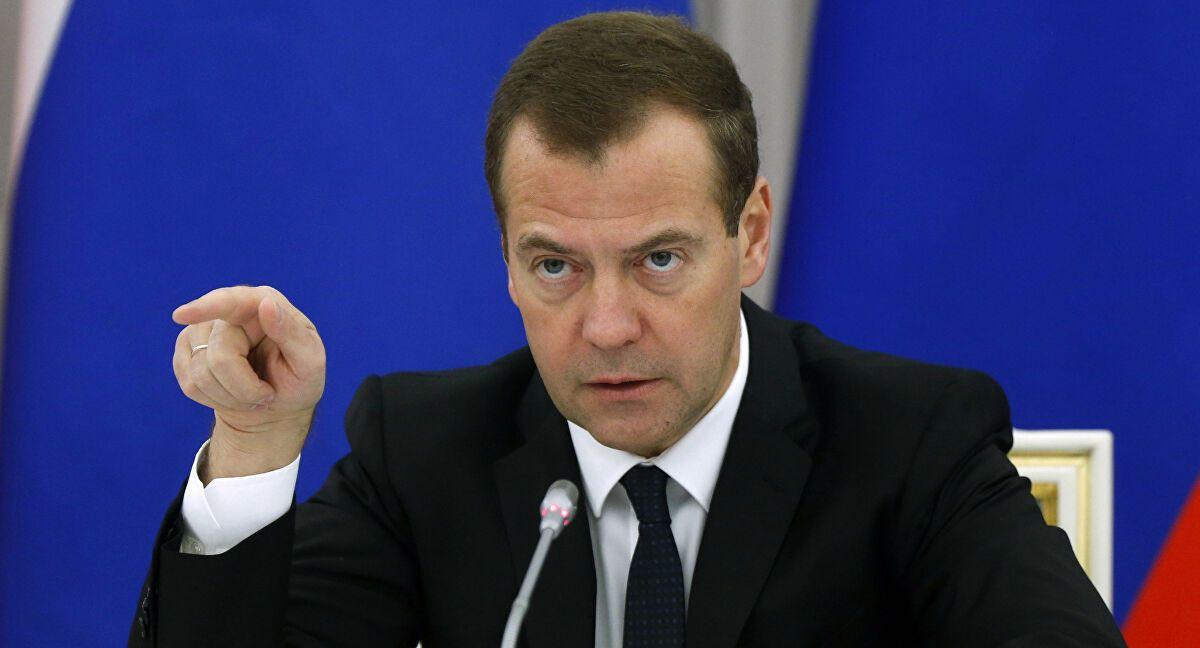 «Последствия будут печальные»: Медведев прокомментировал попытки сделать Россию врагом Беларуси
