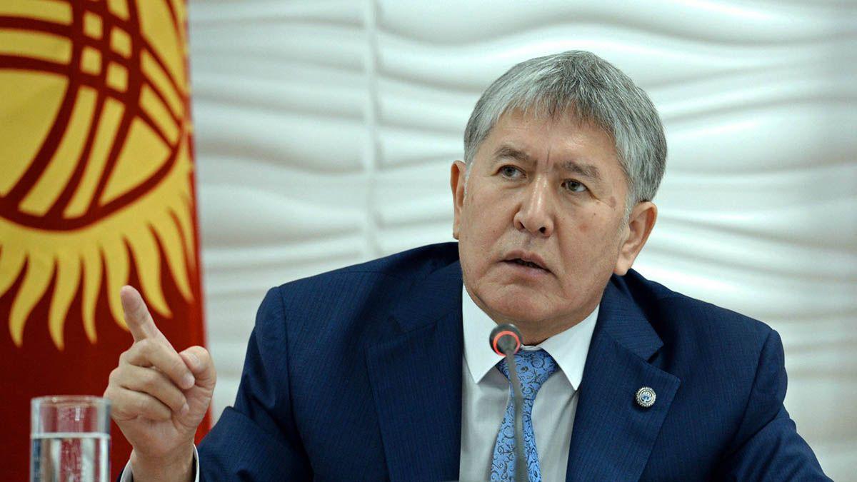 Атамбаев выступил против латиницы в Кыргызстане