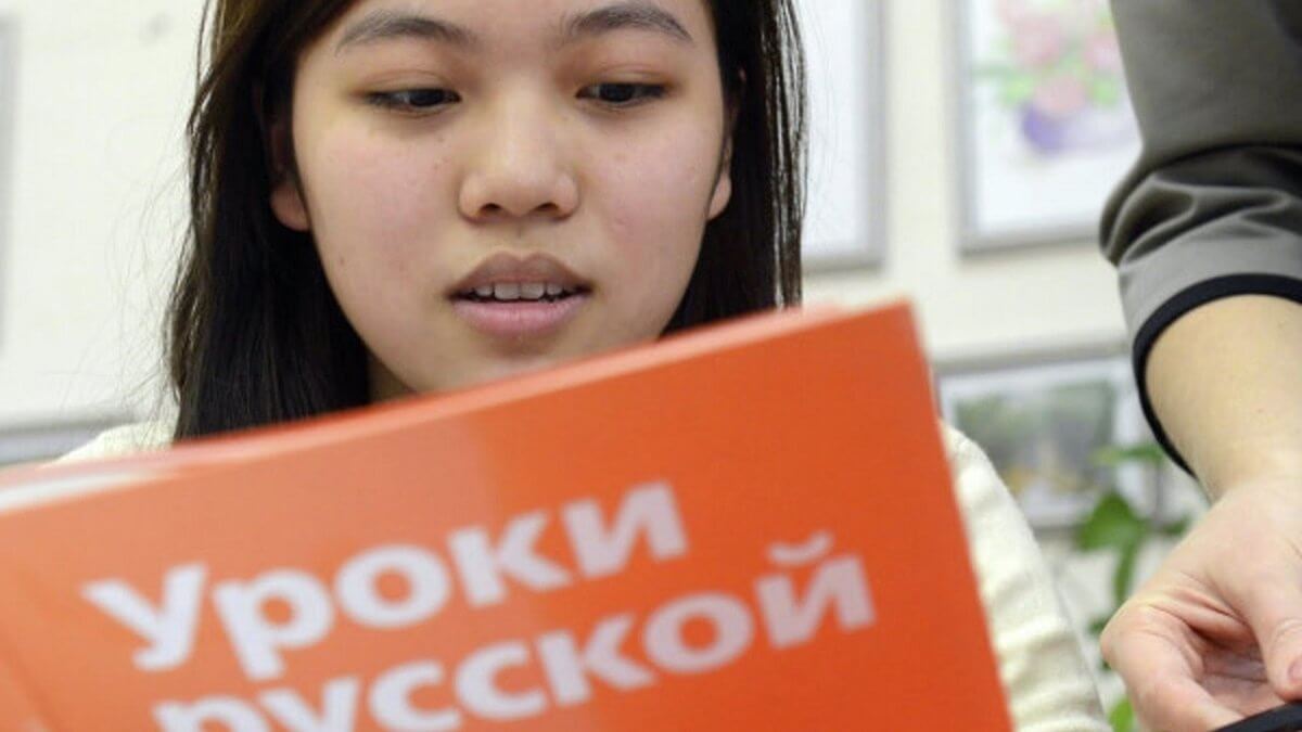 Советник посольства Кыргызстана оценил языковое сотрудничество с Россией