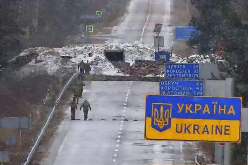 Украина снова минирует дороги перед белорусской границей