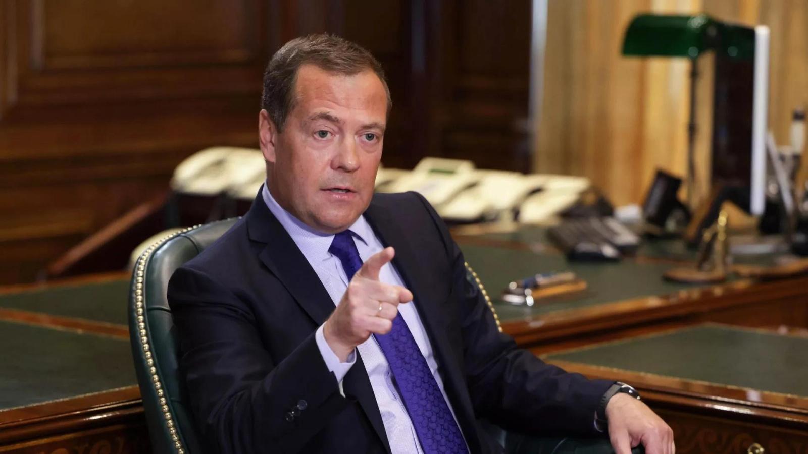 Медведев предрек союзам стран Запада распад