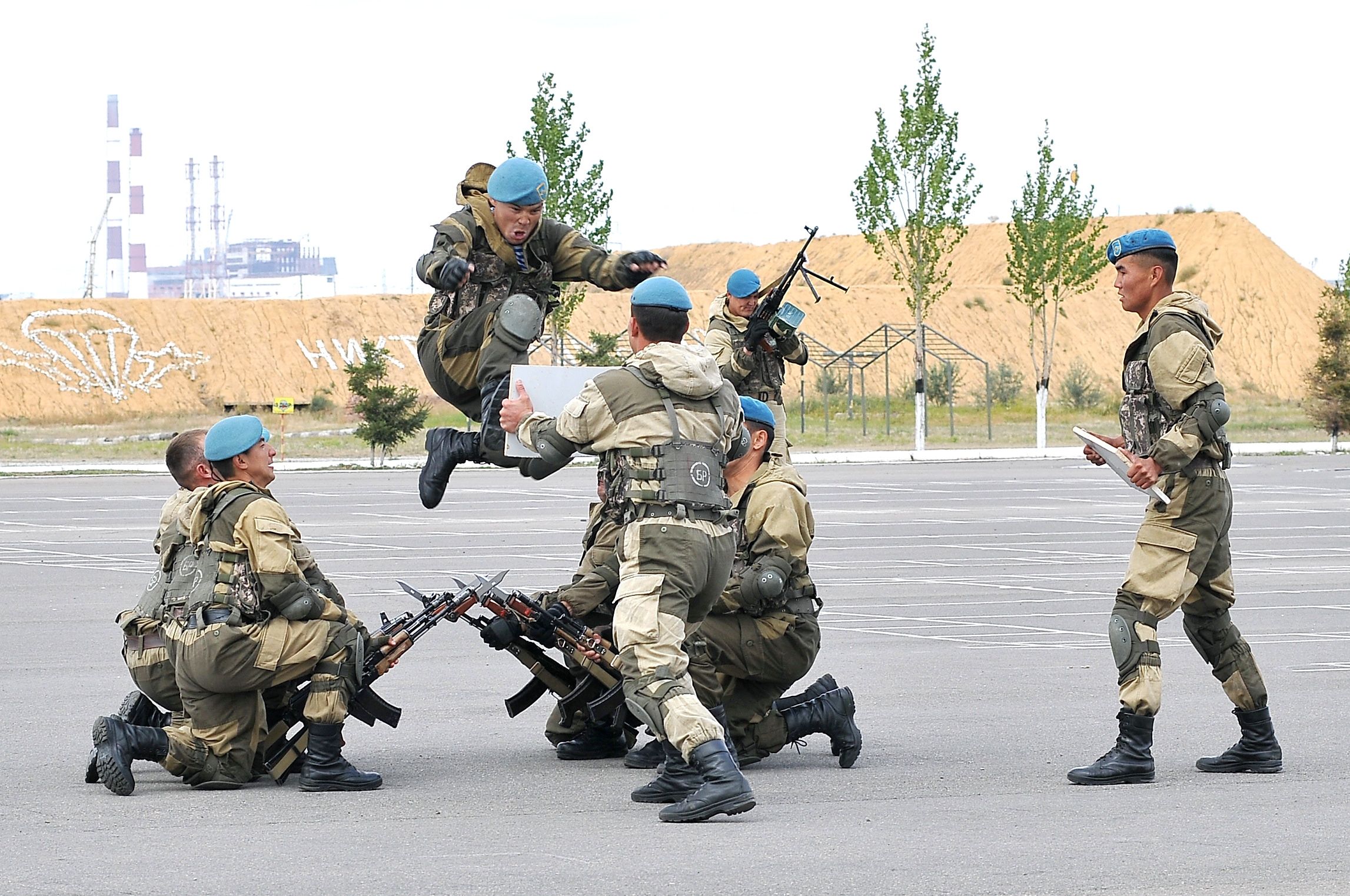 Досье: Развитие Десантно-штурмовых войск Казахстана