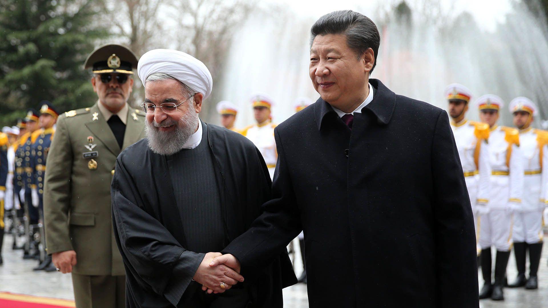Китай не пойдет на открытое противостояние с США из-за Ирана  – иранский эксперт