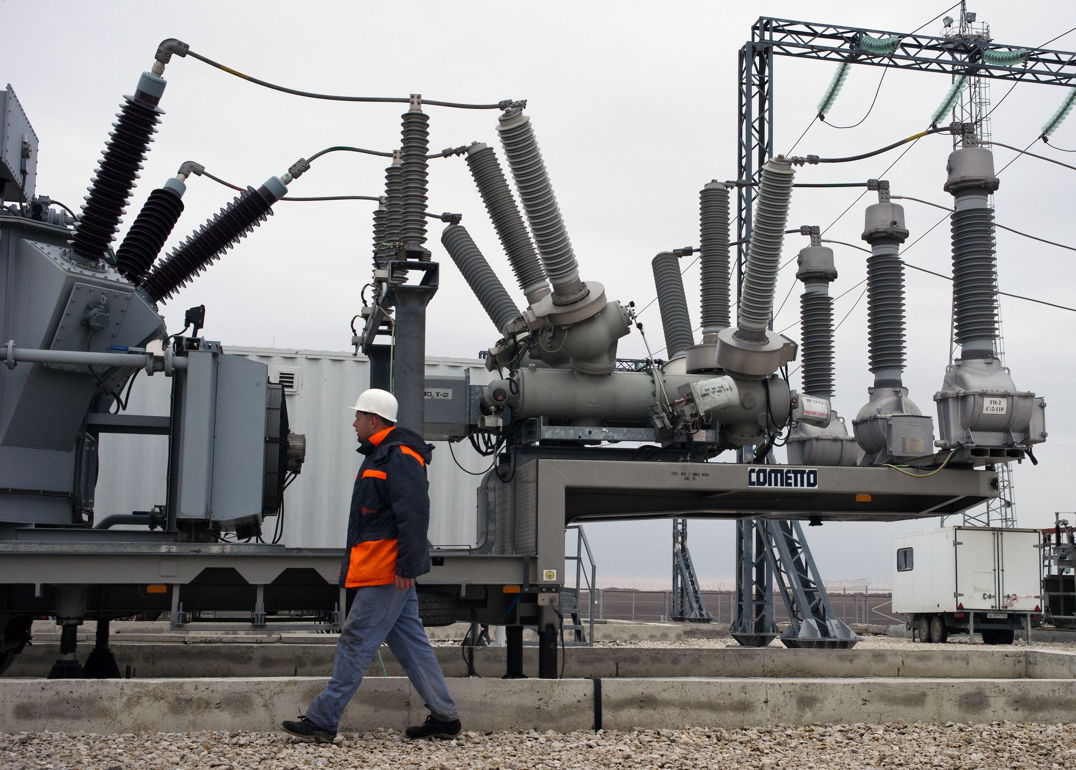 Власти Украины назвали срок отключения от энергосистем Беларуси и России