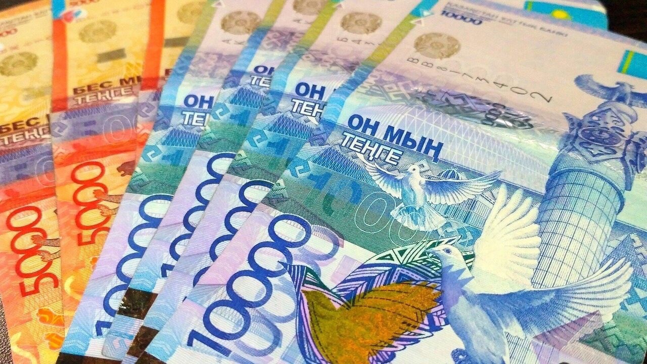 Экономист назвал выгоды Казахстана от расчетов в нацвалютах в Евразийском союзе