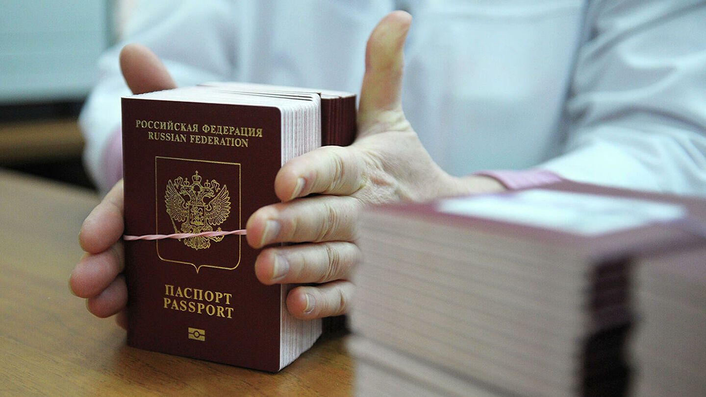 Рекордное число иммигрантов получили гражданство России в 2020 году
