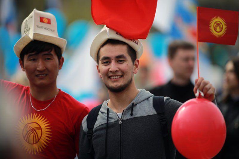 В России трудятся 640 тысяч граждан Кыргызстана – глава Госслужбы миграции КР