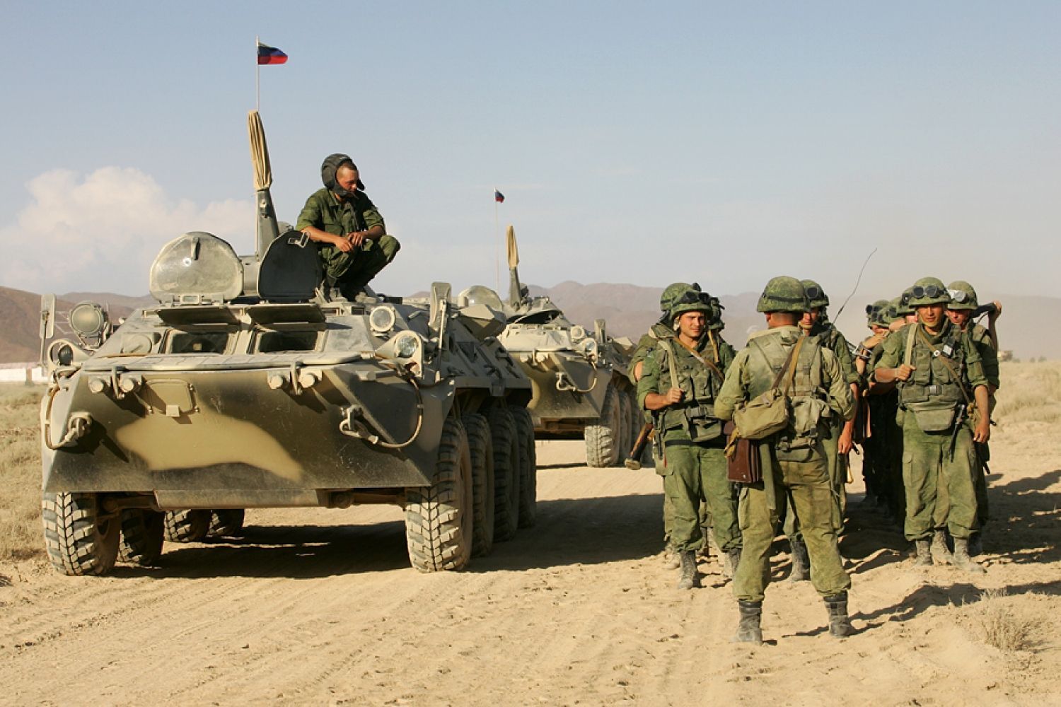 Лавров: Россия использует базу в Таджикистане для защиты союзников