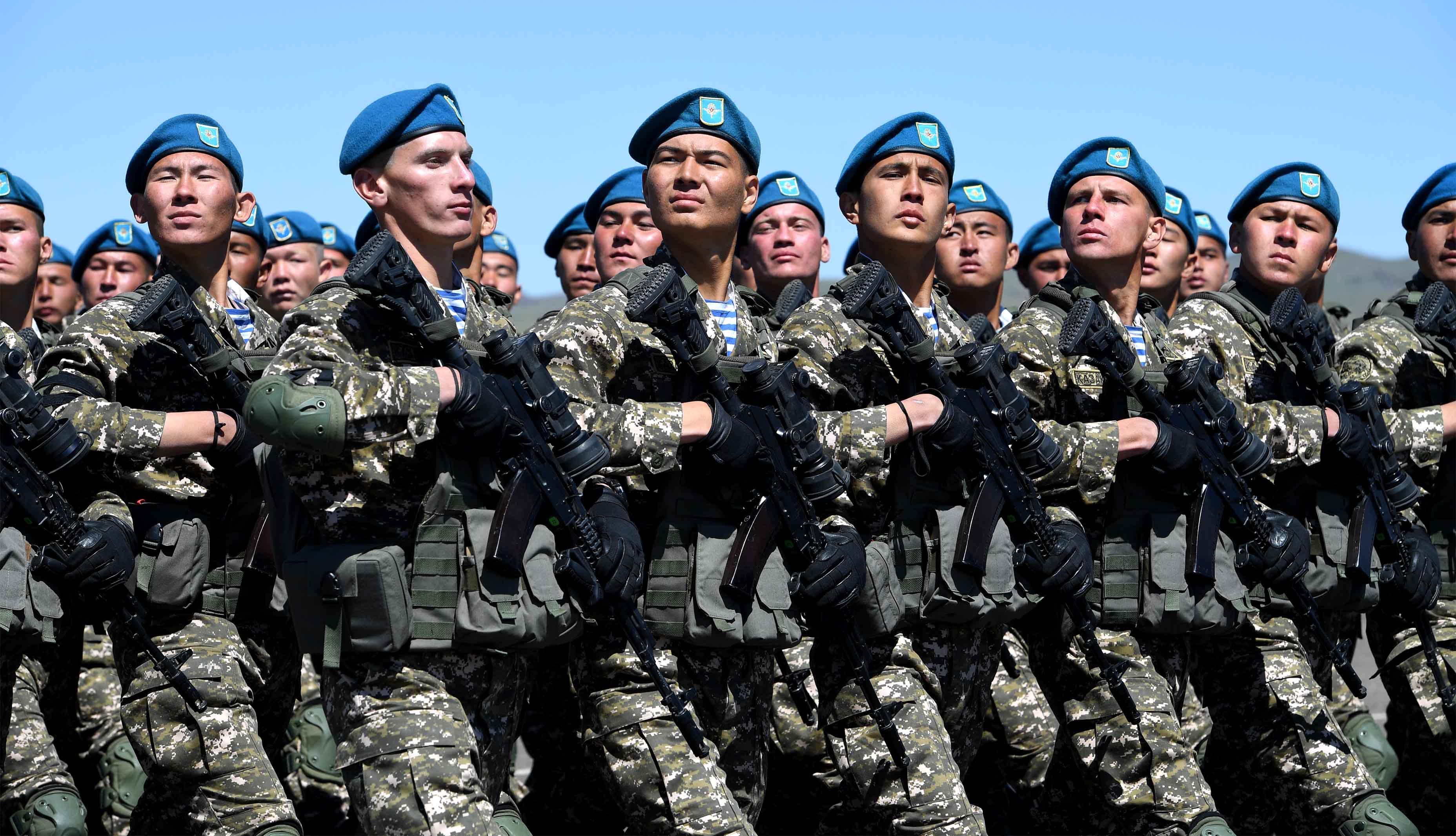 Назарбаев заявил о создании новых военных подразделений