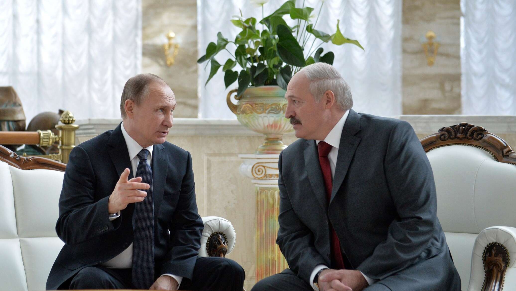 Путин обсудит с Лукашенко создание высокоскоростной магистрали от Москвы до Минска
