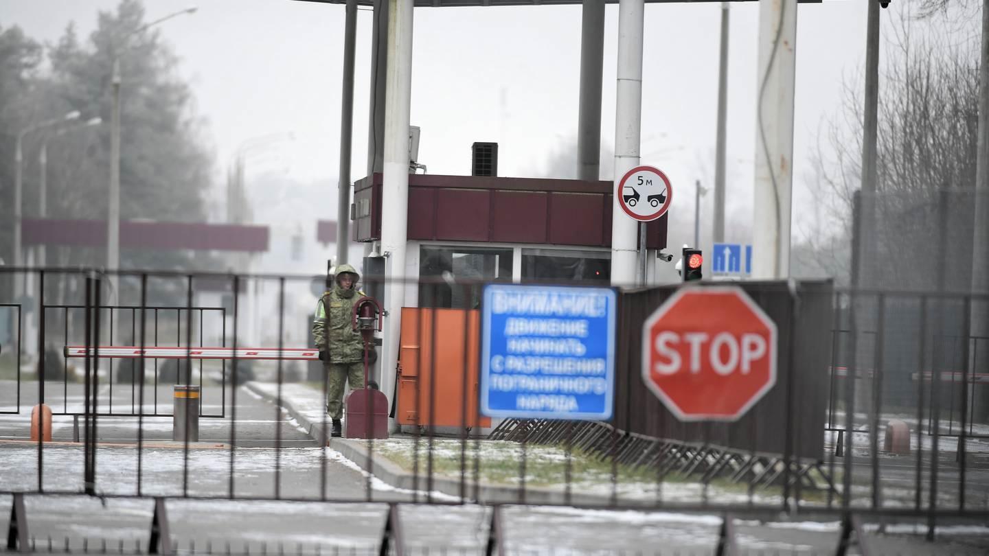 Варшава пригрозила полностью закрыть границу с Беларусью