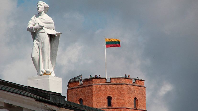 Санкции против Беларуси ударят по экономике Литвы: оценка потерь