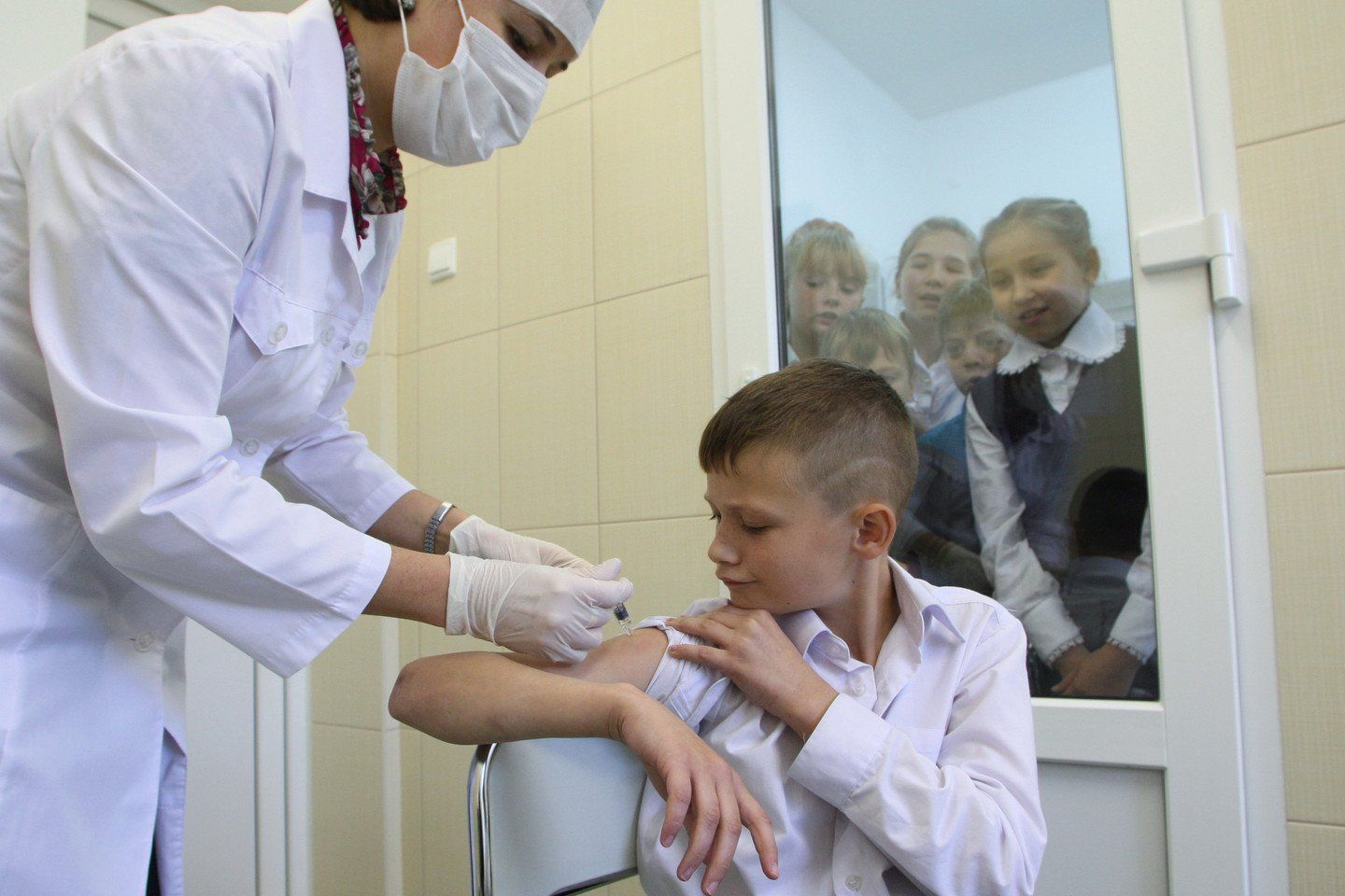 В России зарегистрировали вакцину для детей «Спутник М»