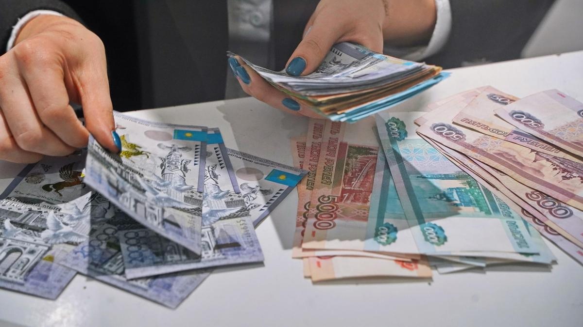 В ЕЭК раскрыли, как изменилась зарплата в странах Евразийского союза в 2023 году