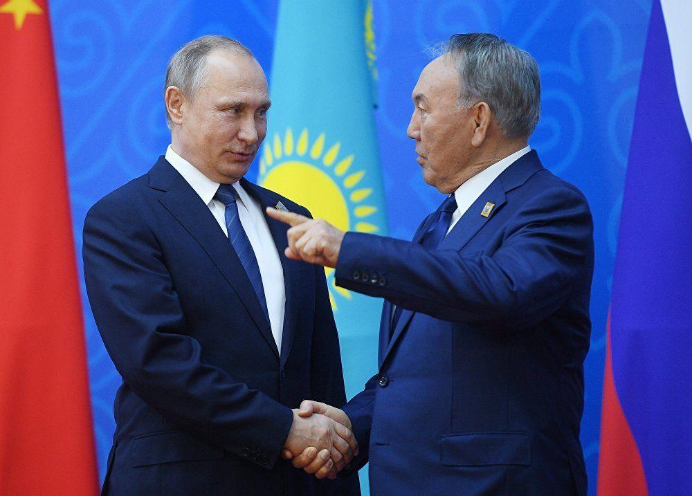 Назарбаев предложил организовать переговоры Путина и Зеленского