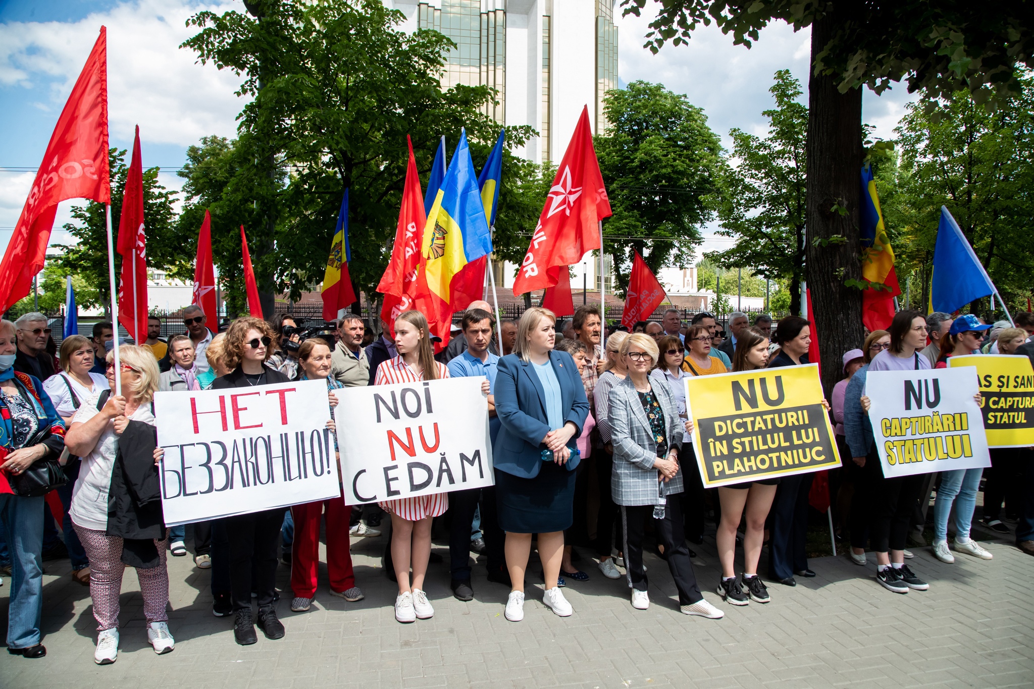 Вице-спикер парламента Молдовы заявил, что оппозиция страны «готовится к действиям»