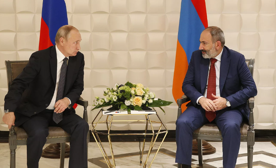 Пашинян оценил исполнение трехсторонних договоренностей по Карабаху