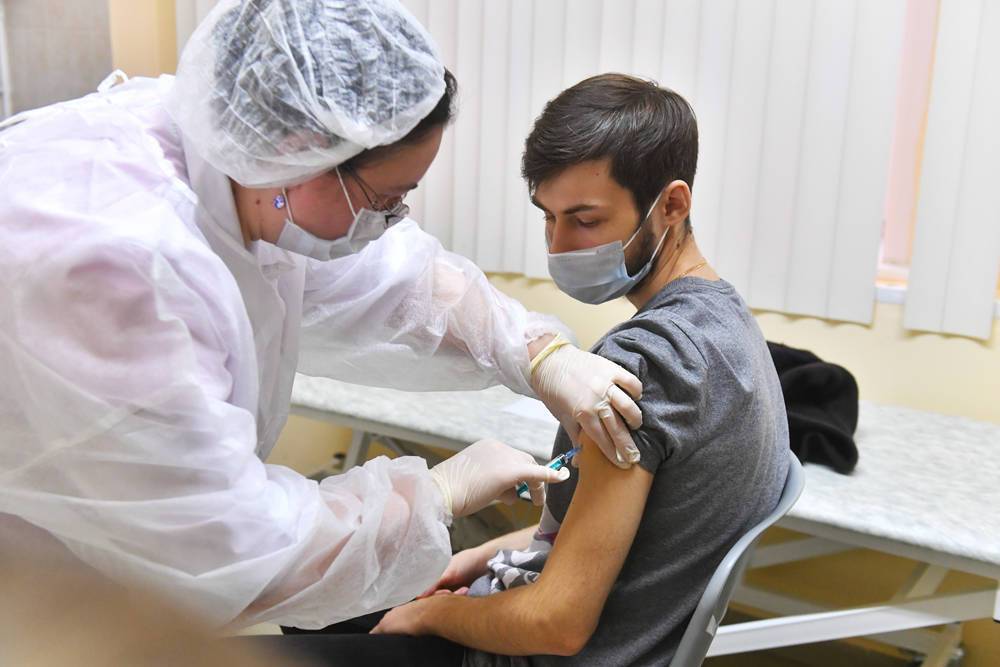 В Москве начнут вакцинацию мигрантов