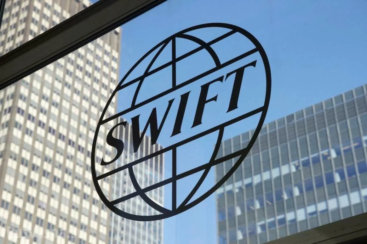 Отключение России от SWIFT ударит по США