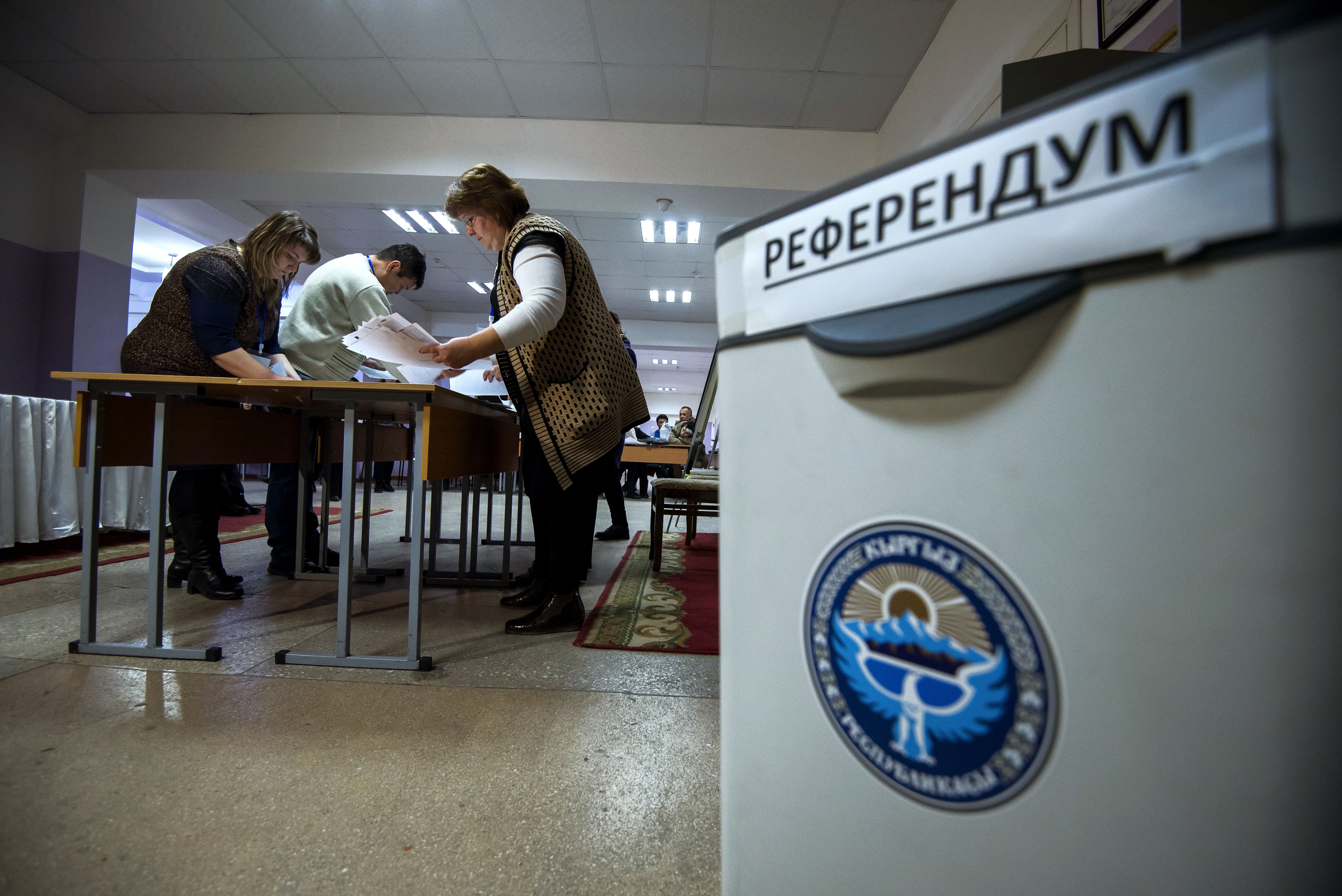 Жапаров предложил Кыргызстану выбрать форму правления на референдуме