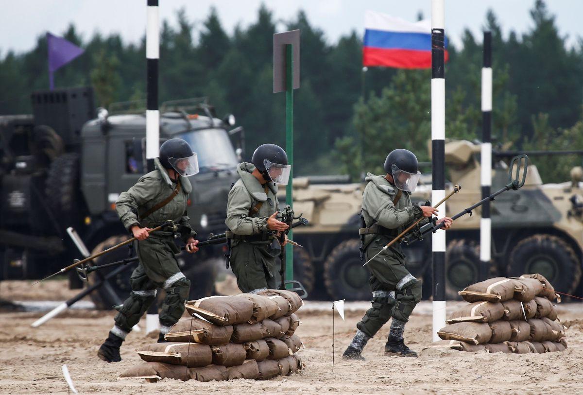 Российские военные не останутся в Беларуси вопреки опасениям Прибалтики
