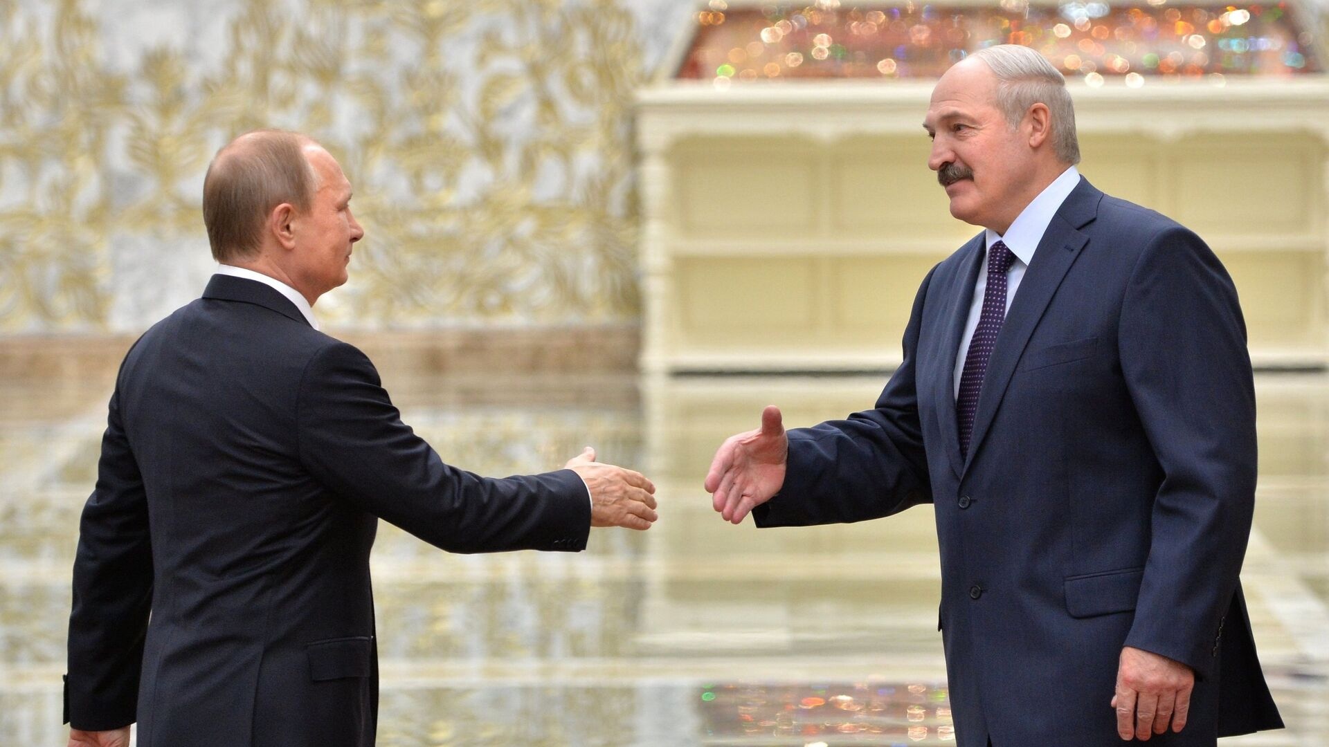 Лукашенко: выборы в России – это серьезный сигнал Западу