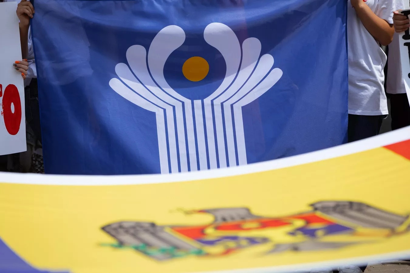 Власти Молдовы продолжат курс на выход из СНГ – Гросу
