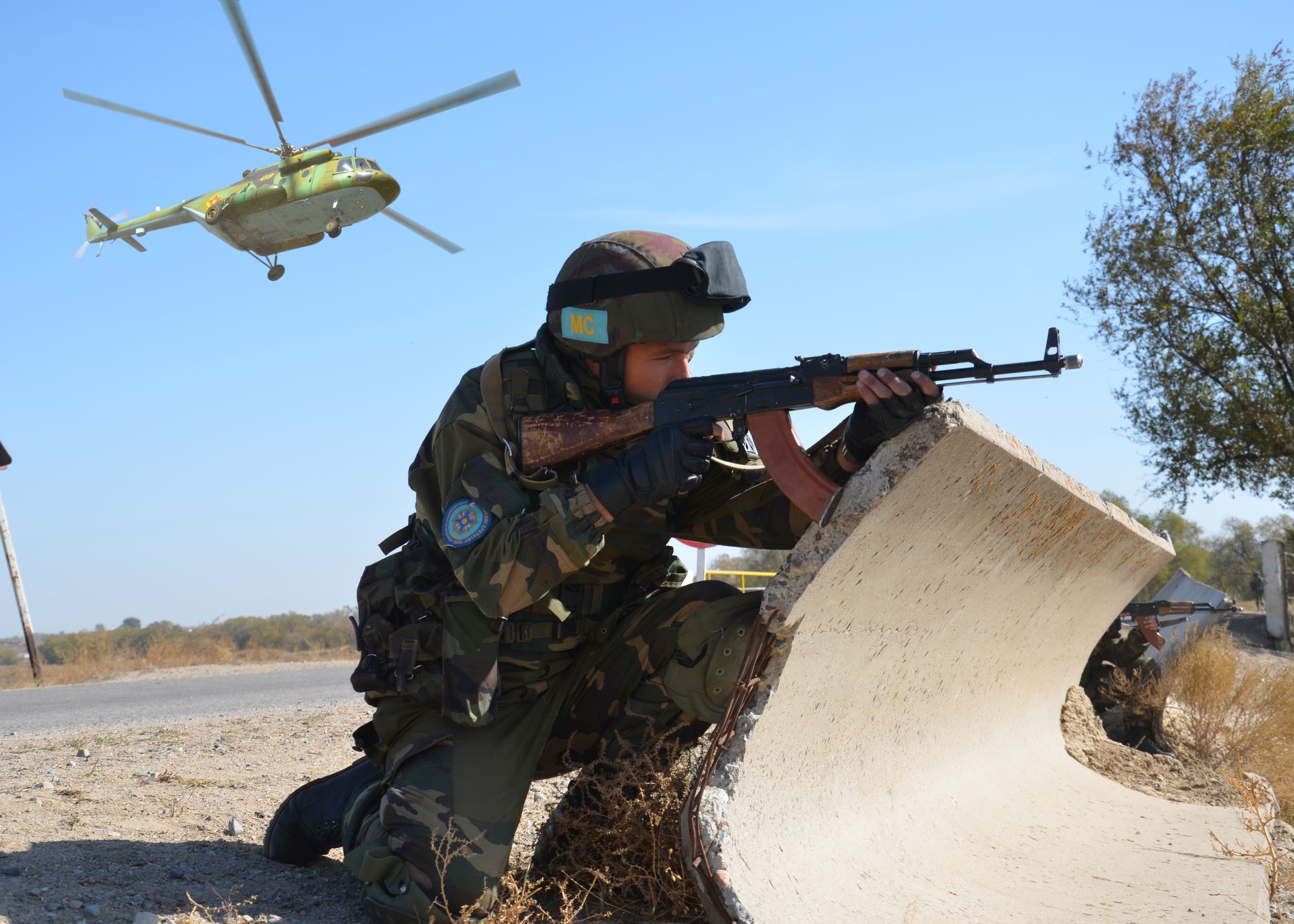 Миротворцы ОДКБ могут принять участие в операции по принуждению Украины к миру – эксперт