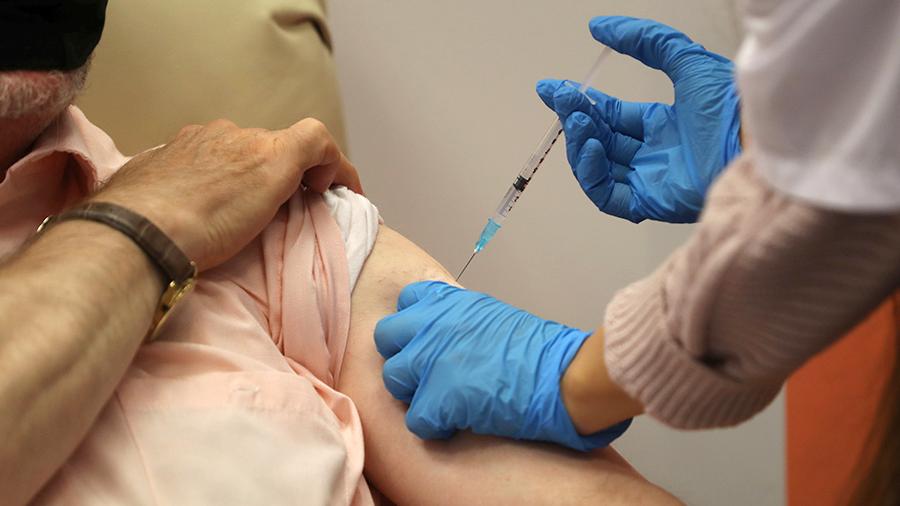 В Беларуси началась вакцинация населения от COVID
