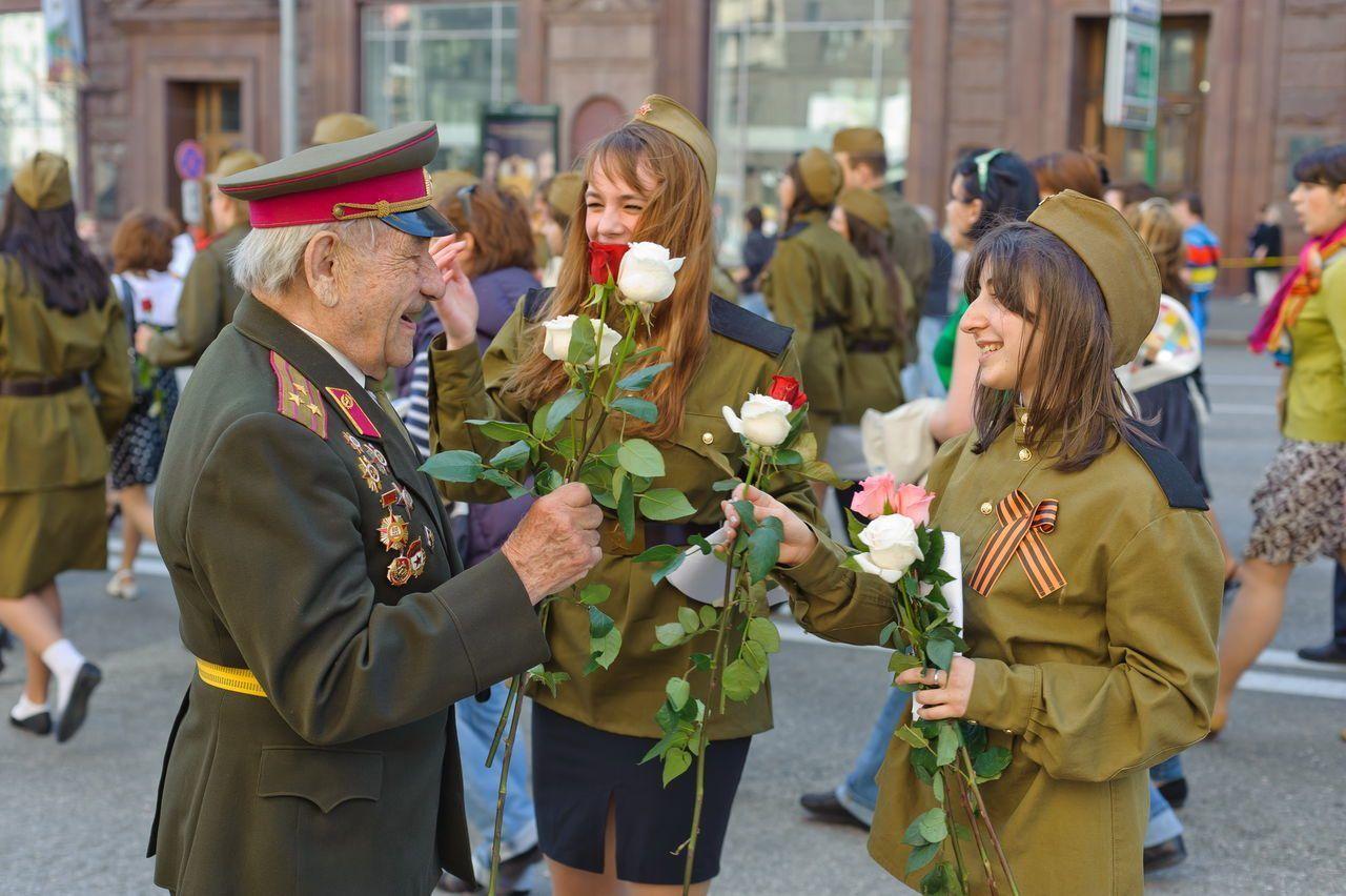 Общение молодежи из Беларуси и России помогает бороться с искажением исторической памяти – эксперт