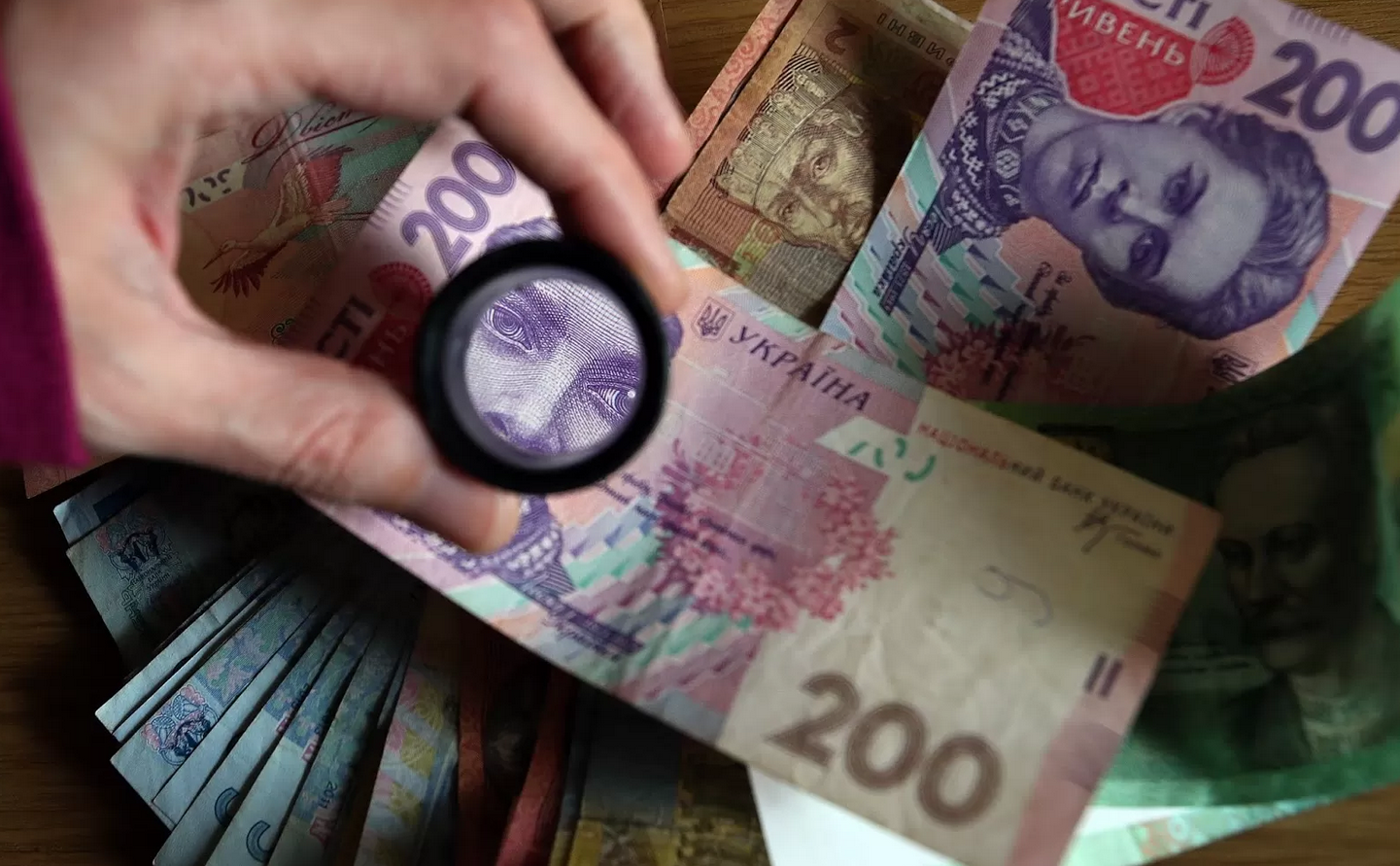 Экономист спрогнозировал судьбу украинской валюты