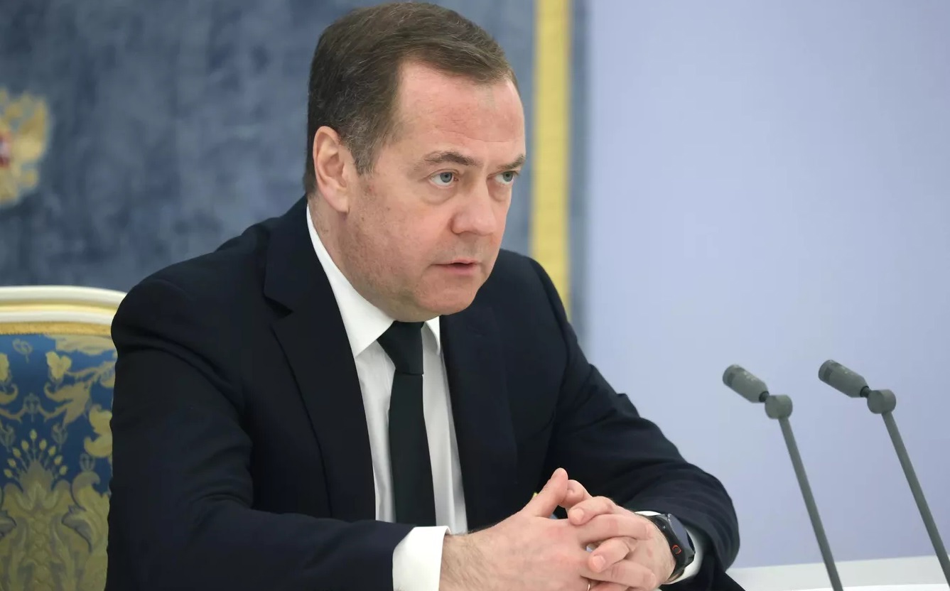 Медведев: Санкции не мешают развитию России и укреплению связей с партнерами по БРИКС