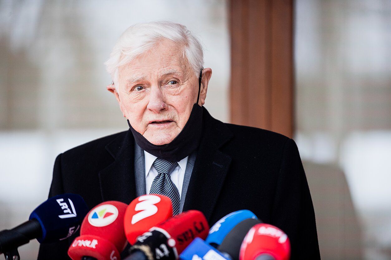 В Беларуси подготовили план допроса экс-президента Литвы