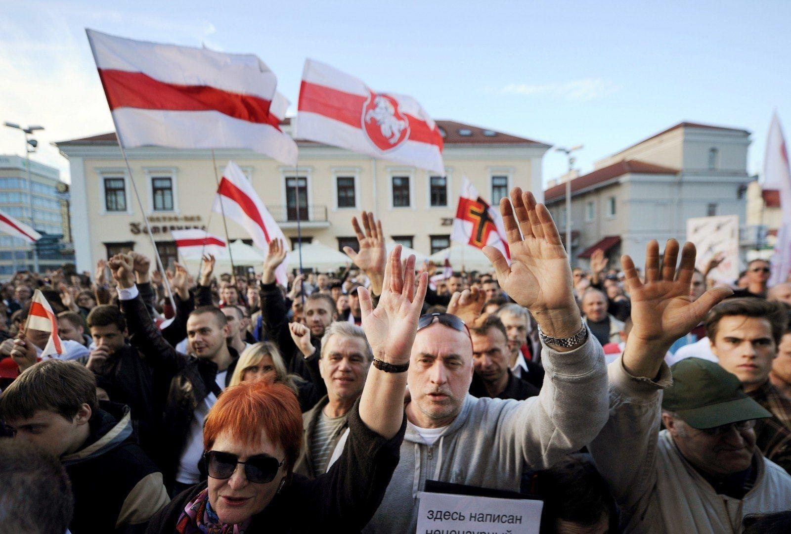 Как белорусская оппозиция борется за активистов