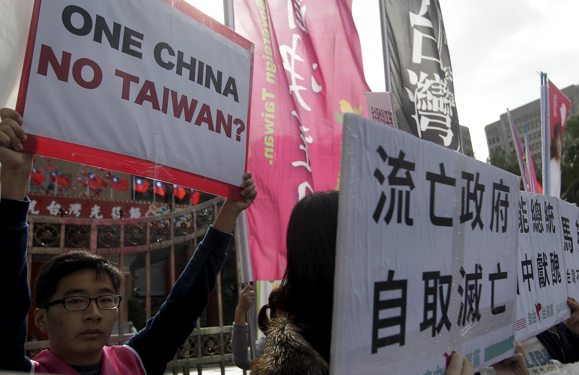 Признание США независимости Тайваня спровоцирует военный конфликт – эксперт по китаю