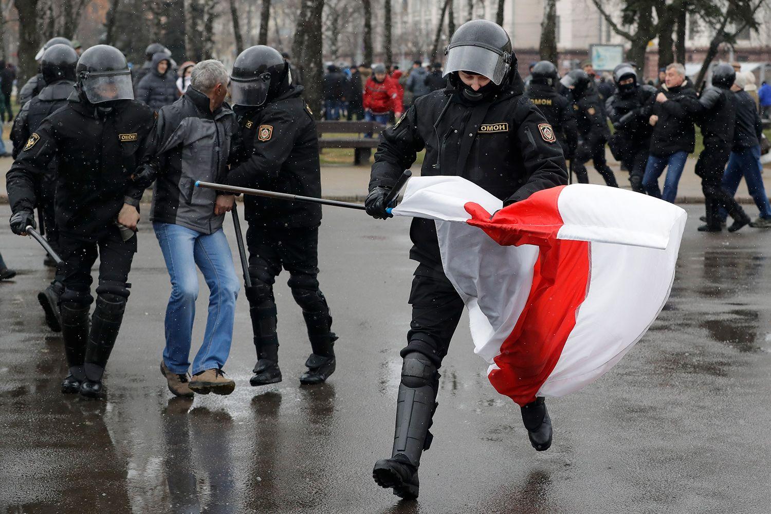 Полиция Белоруссии на митингах