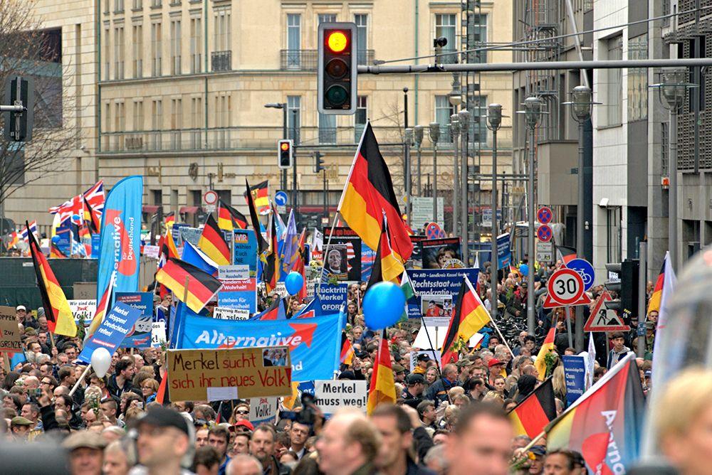 Политический кризис в Германии: удержит ли власть ХДС после ухода Меркель